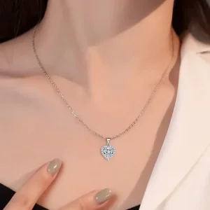 Heart Cut Pink 2CT Total Moissanite Necklace Earring Set - Thumbnail Image 4